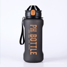 2 -литровая бутылка с водой SK Sport Bottle с сумкой